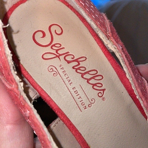 Seychelles Limited Edition Pink Suede Retro Design Wood Stacked Heel size 6.5 - Picture 5 of 10